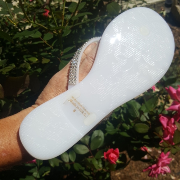 MARBELLA ♡ Gorgeous White Embellished Bling of Rhinestones Jelly Thong Sandals 6 - Picture 10 of 17